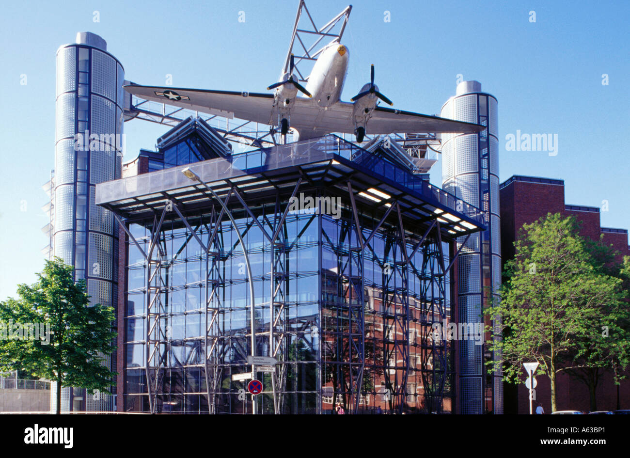 Skulptur von Flugzeugen am Museum, technisches Museum, Kreuzberg, Berlin, Deutschland Stockfoto