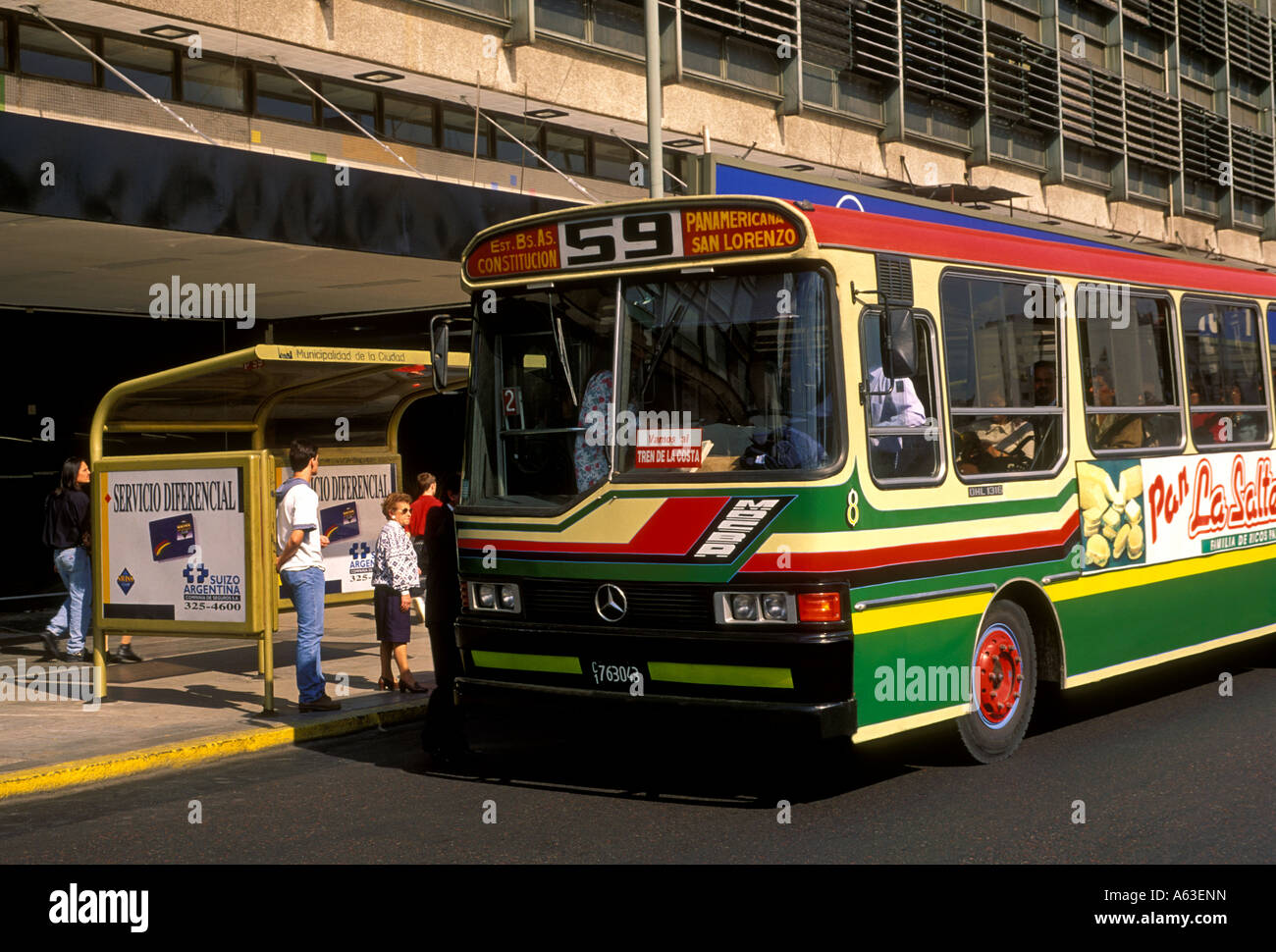 Bushaltestelle, öffentliche Verkehrsmittel, Buenos Aires, Provinz Buenos Aires, Argentinien, Südamerika Stockfoto