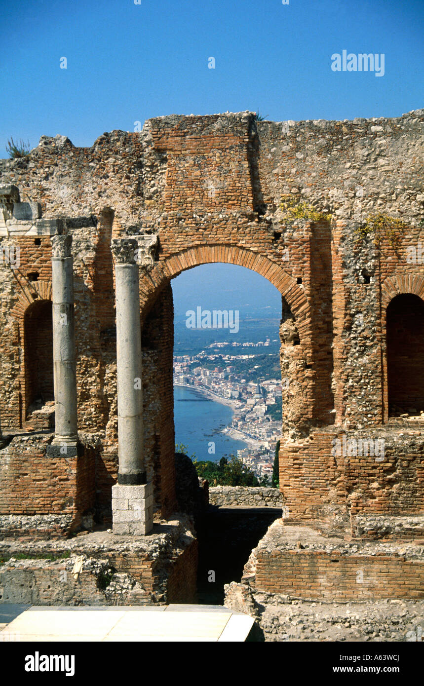 Griechisches Theater in der Nähe von Taormina Sizilien Italien Stockfoto