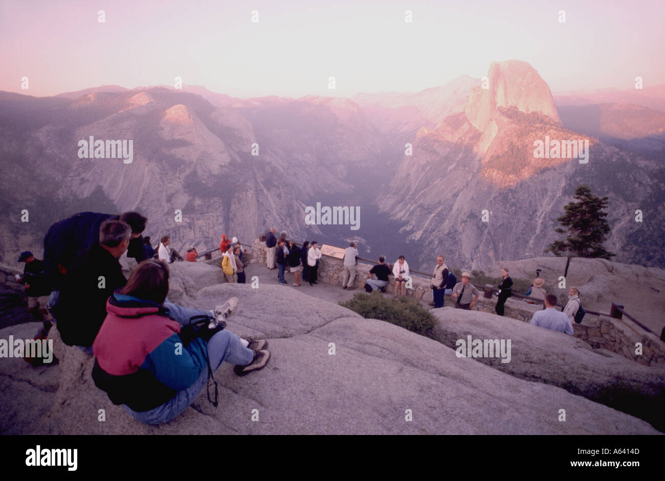 CA 203 Sonnenuntergang am Glacier Point Yosemite, Kalifornien, USA Stockfoto