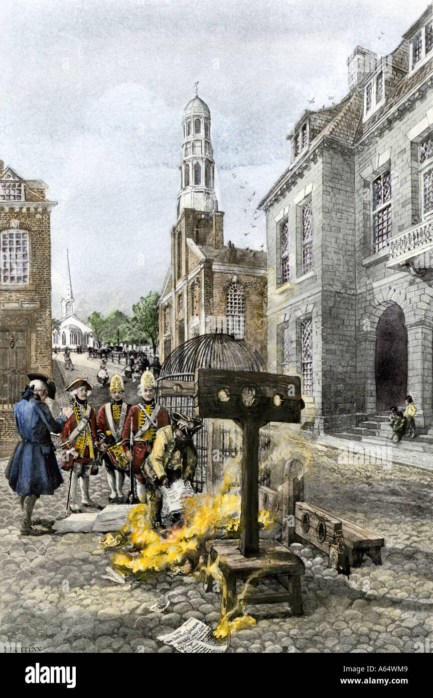 Die britische Kolonialregierung brennen John Peter Zenger Zeitungen an der Wall Street in New York City 1734. Hand - farbige Holzschnitt Stockfoto