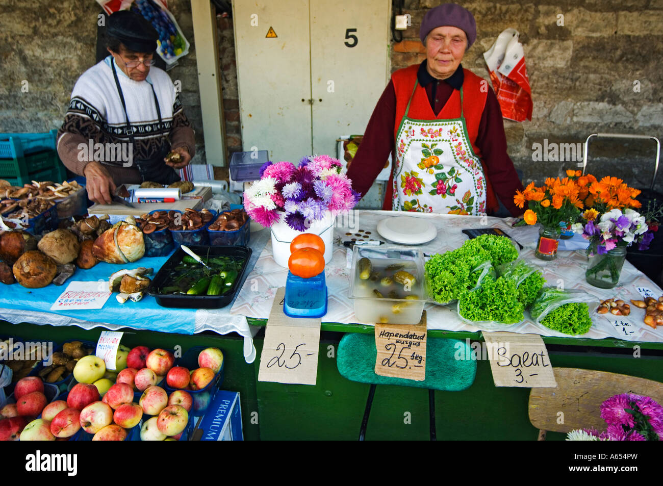 Balti jaam markt Fotos und Bildmaterial in hoher Auflösung Alamy