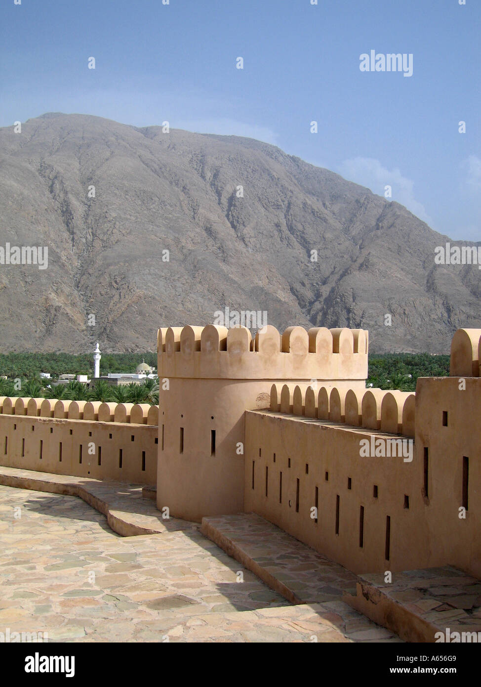 Blick von den Mauern der Festung Nakhal Nakhl Nahkal, Oman Stockfoto