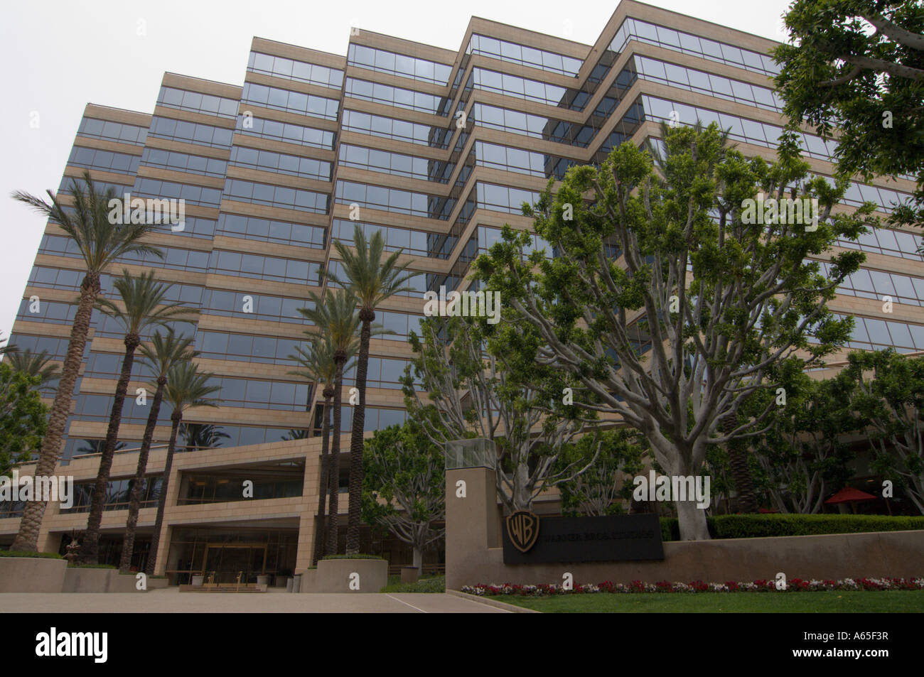 Büro Gebäude von Warner Brothers. Stockfoto