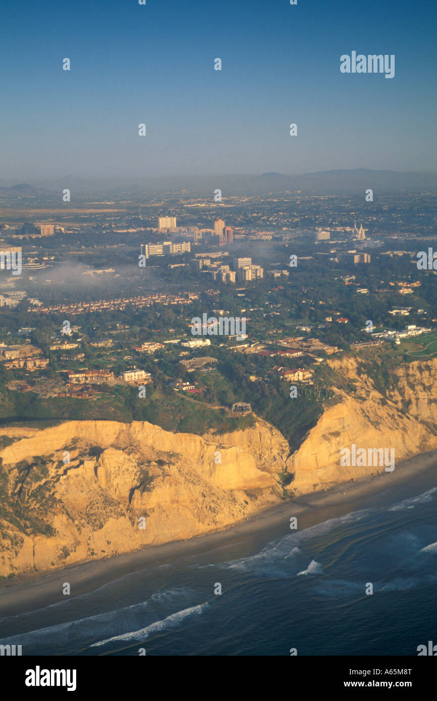 Luftbild der Steilküste bei Sonnenuntergang in der Nähe von Torrey Pines San Diego Küste San Diego County NORDKALIFORNIEN Stockfoto