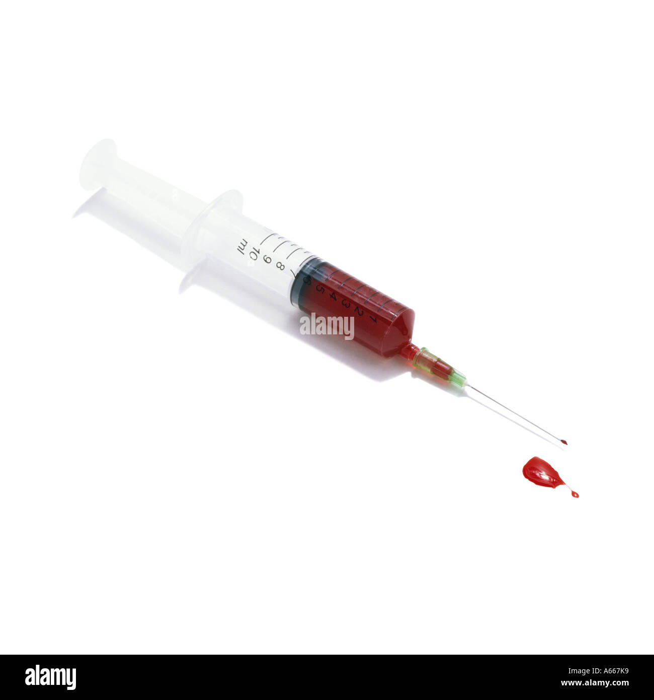 Eine Spritze mit Blut gefüllt Stockfoto
