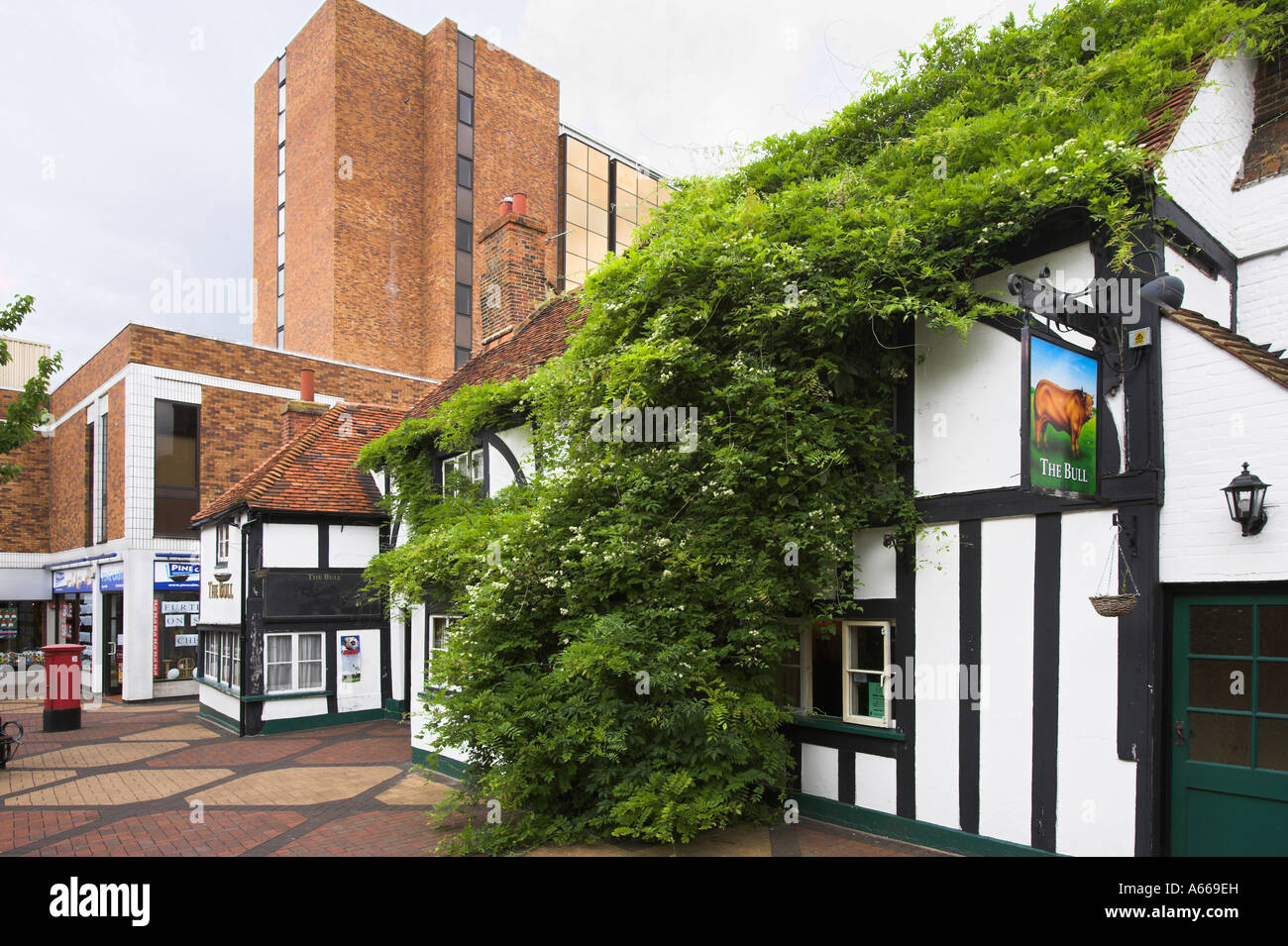 Das Bull Public House Bracknell Stockfoto