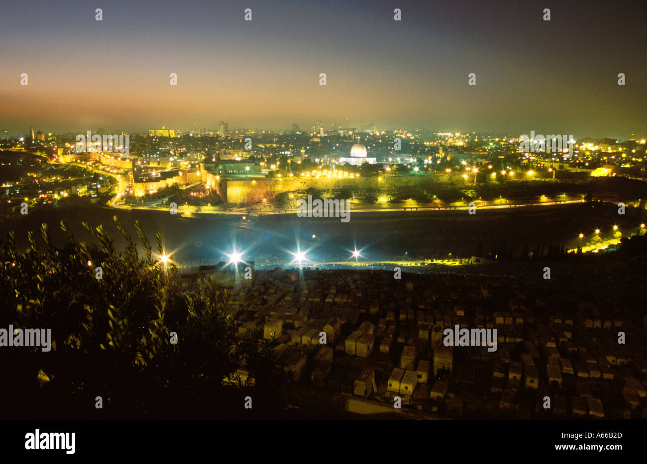 Jerusalem bei Nacht Stockfoto