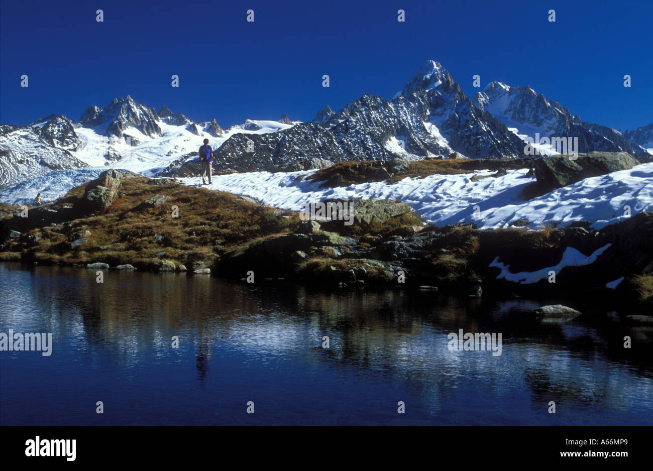 Französische Alpen im Lac Blanc über Chamonix, Frankreich Stockfoto