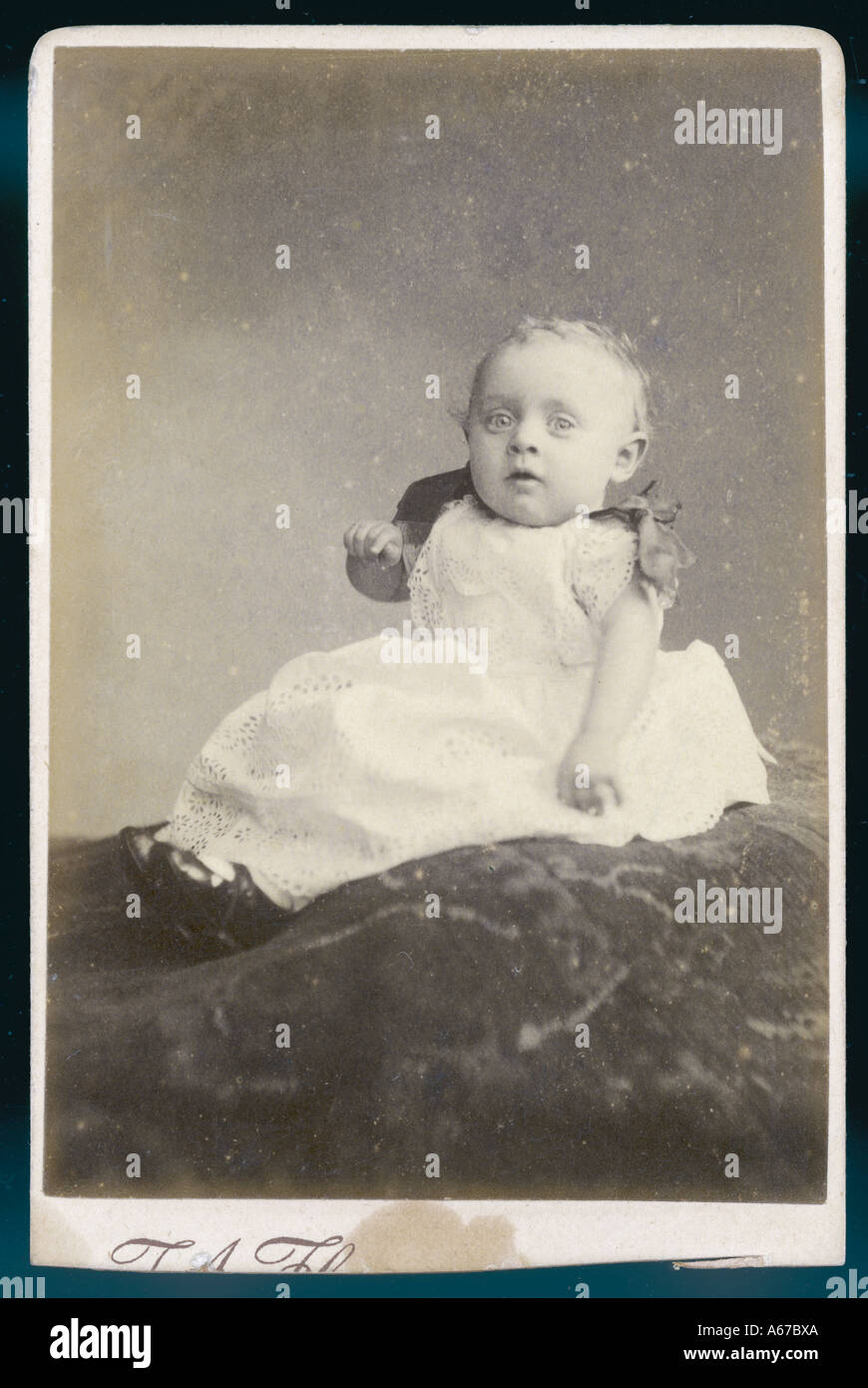 Kostüm Baby der 1870er Jahre Stockfoto