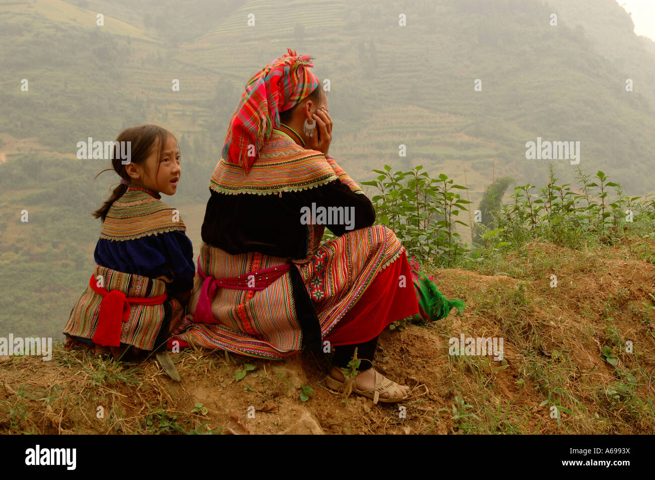 Flower Hmong indigener Völker, Bac Ha Schule, Lao Cai, Vietnam. Stockfoto