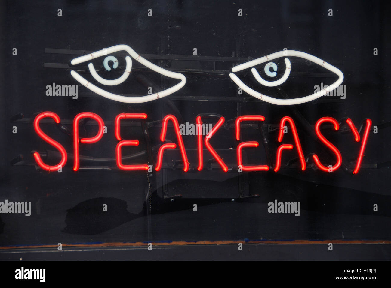 "Neon ^ Speakeasy Zeichen, USA" Stockfoto