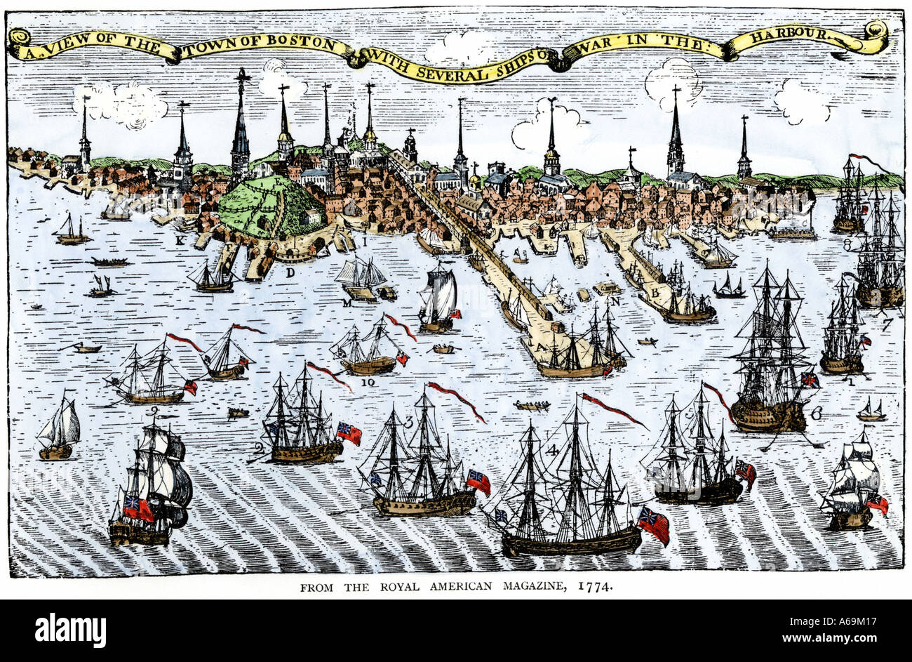Britische Kriegsschiffe im Hafen von Boston 1774 in einem Versuch, die aufgebrachten Kolonisten zu steuern. Hand - farbige Gravur Stockfoto