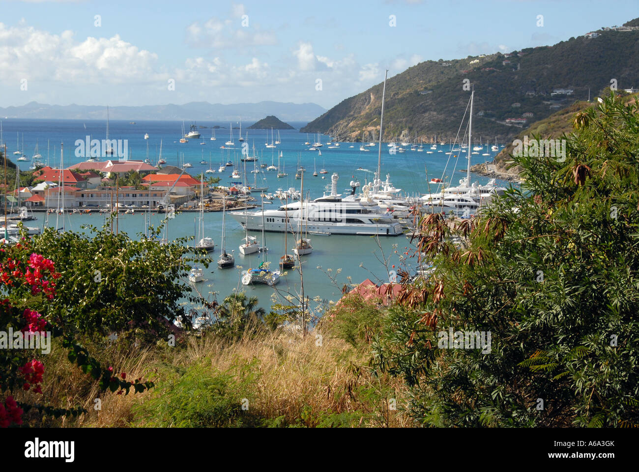 Blick auf Hafen von Gustavia, St. Barth, Französische Antillen Stockfoto