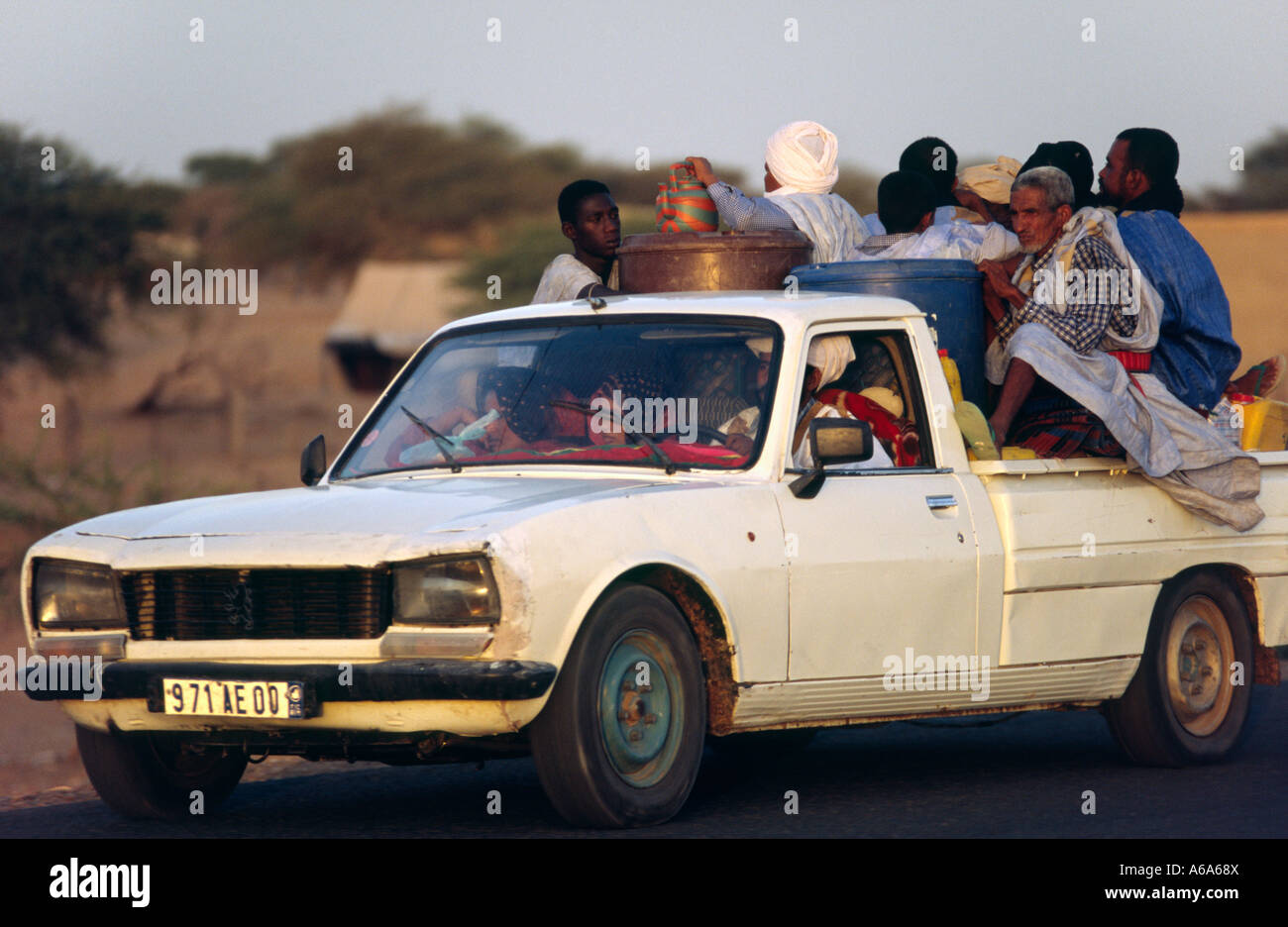 Bush Taxi - Timbedgha, Mauretanien Stockfoto