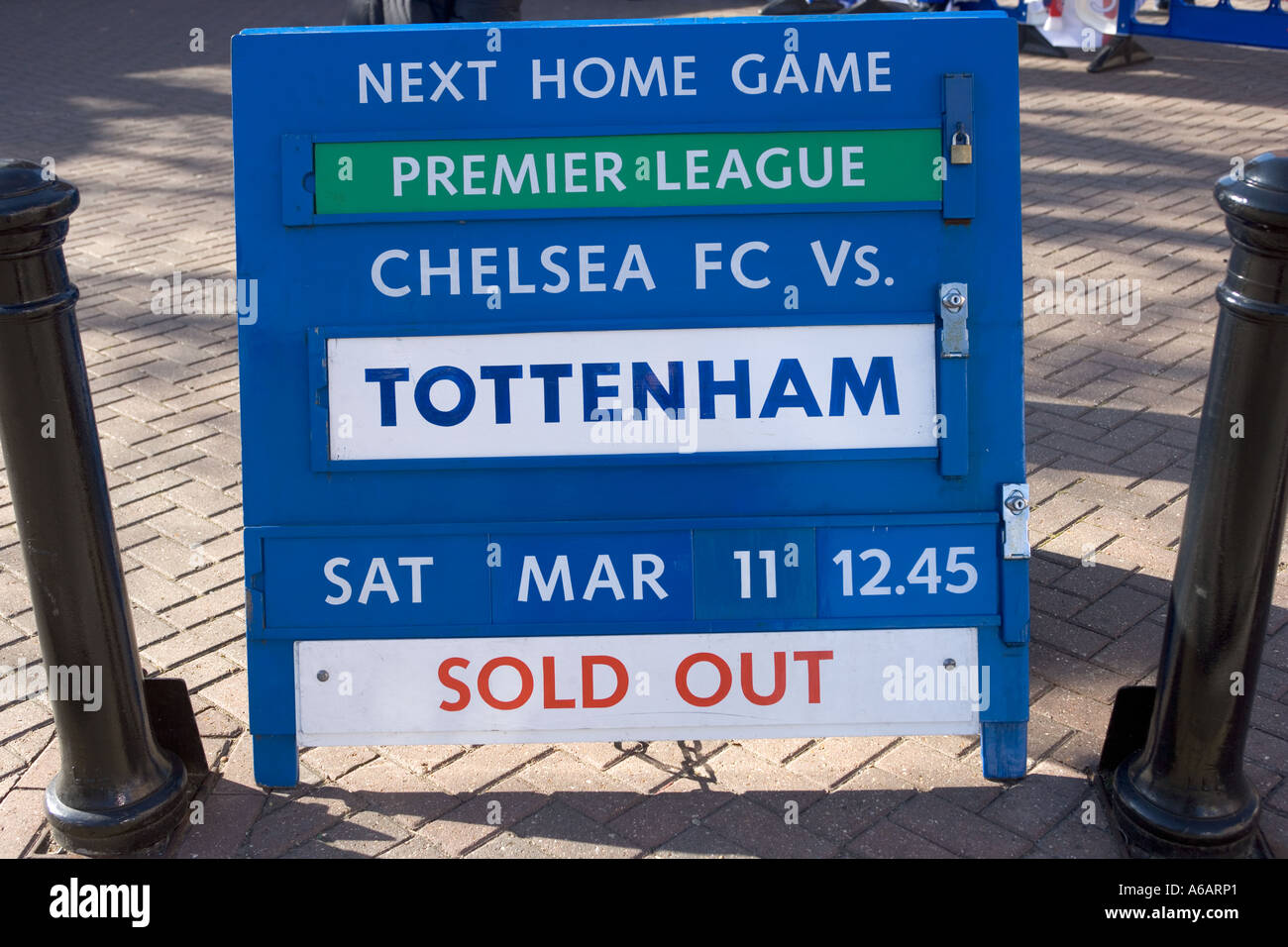 Fixture Liste Stamford Bridge Chelsea Football Ground London England Stockfoto