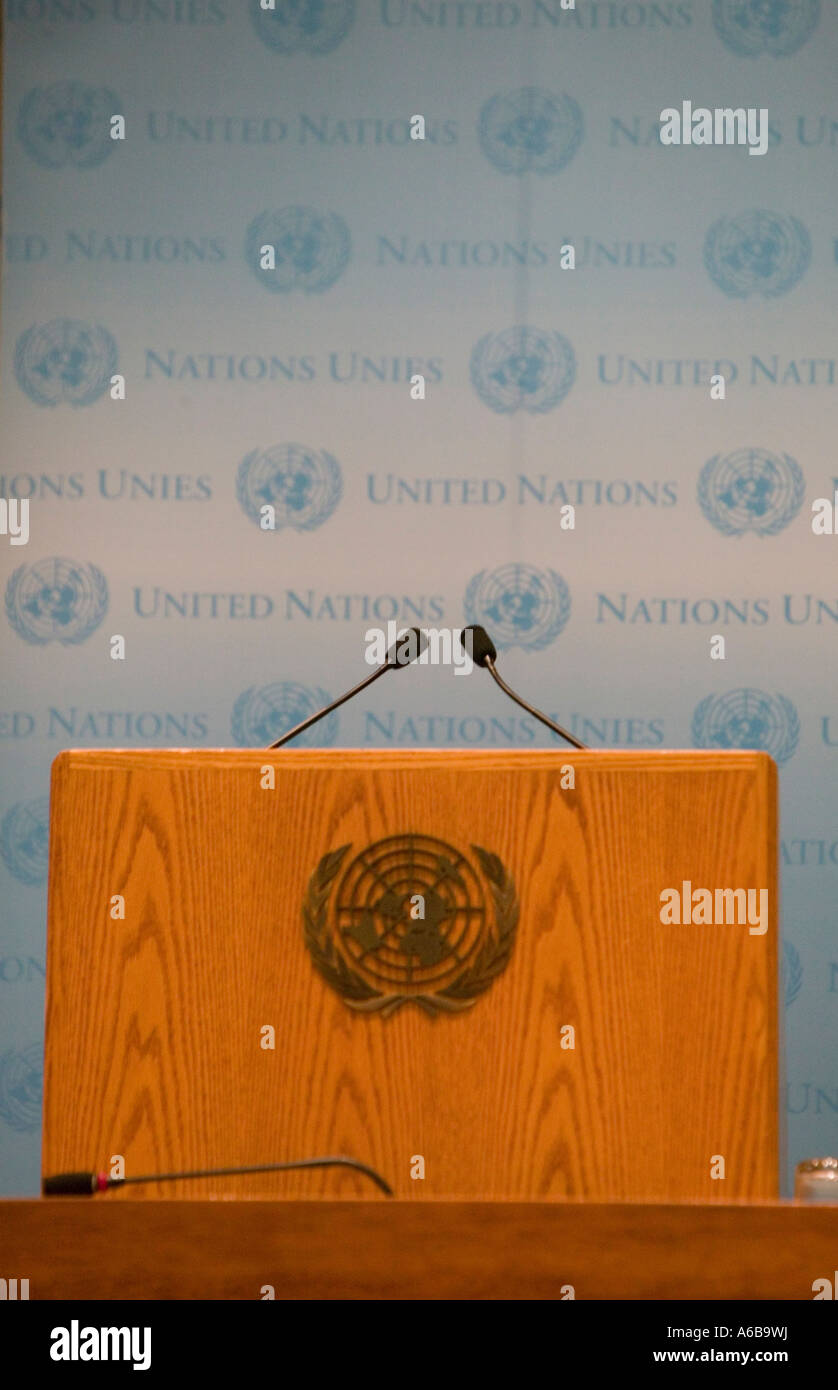Podium der Pressekonferenz bei UN in New York City USA Dez. 2006 Stockfoto