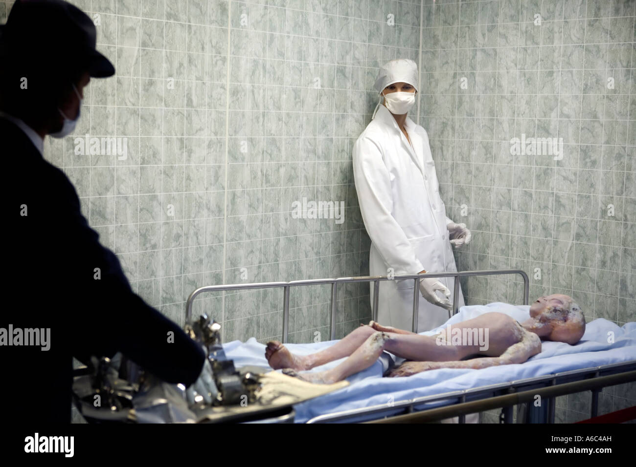 Schaufensterpuppe, die Darstellung eines Ausländers am Roswell International UFO Museum und Forschungszentrum New Mexico Stockfoto