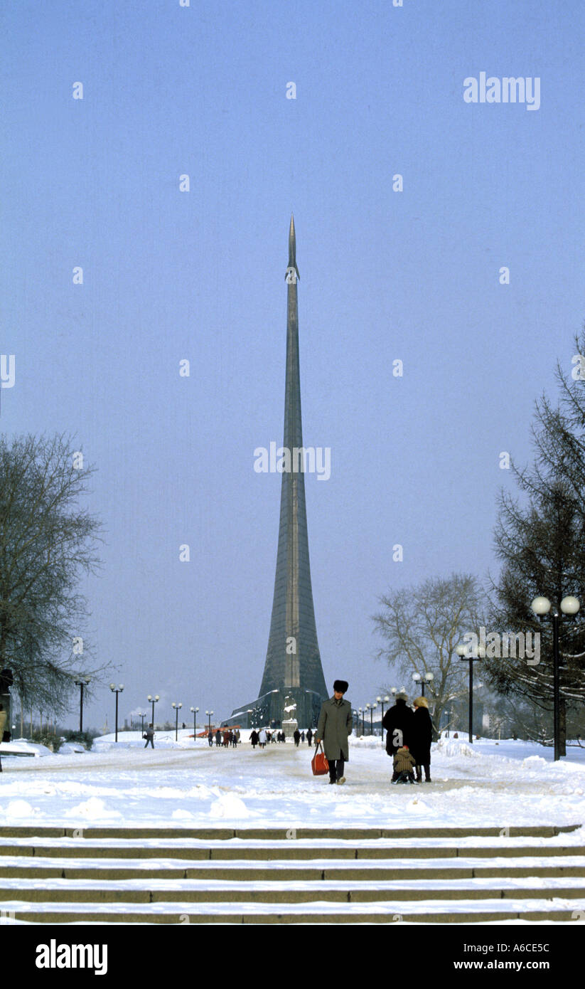 Das KosmosDenkmal in Moskau, Russland, als es erschien in den letzten