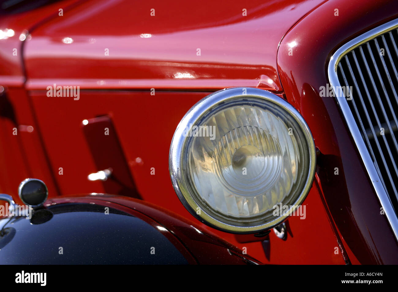 Scheinwerfer eines Autos Stockfoto