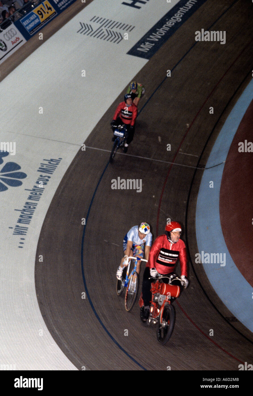 Europa Europa Deutschland Deutschland Berlin Lichtenberg Landsberger Allee Velodrom Extraklasse sechs Tage Stockfoto