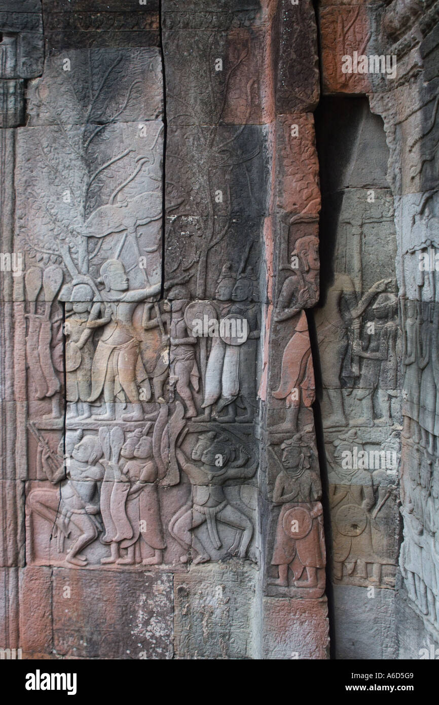 Bas Sandsteinrelief einer historischen Szene bei der Bayon in Angkor Thom Angkor Wat Siem Reap Kambodscha Stockfoto