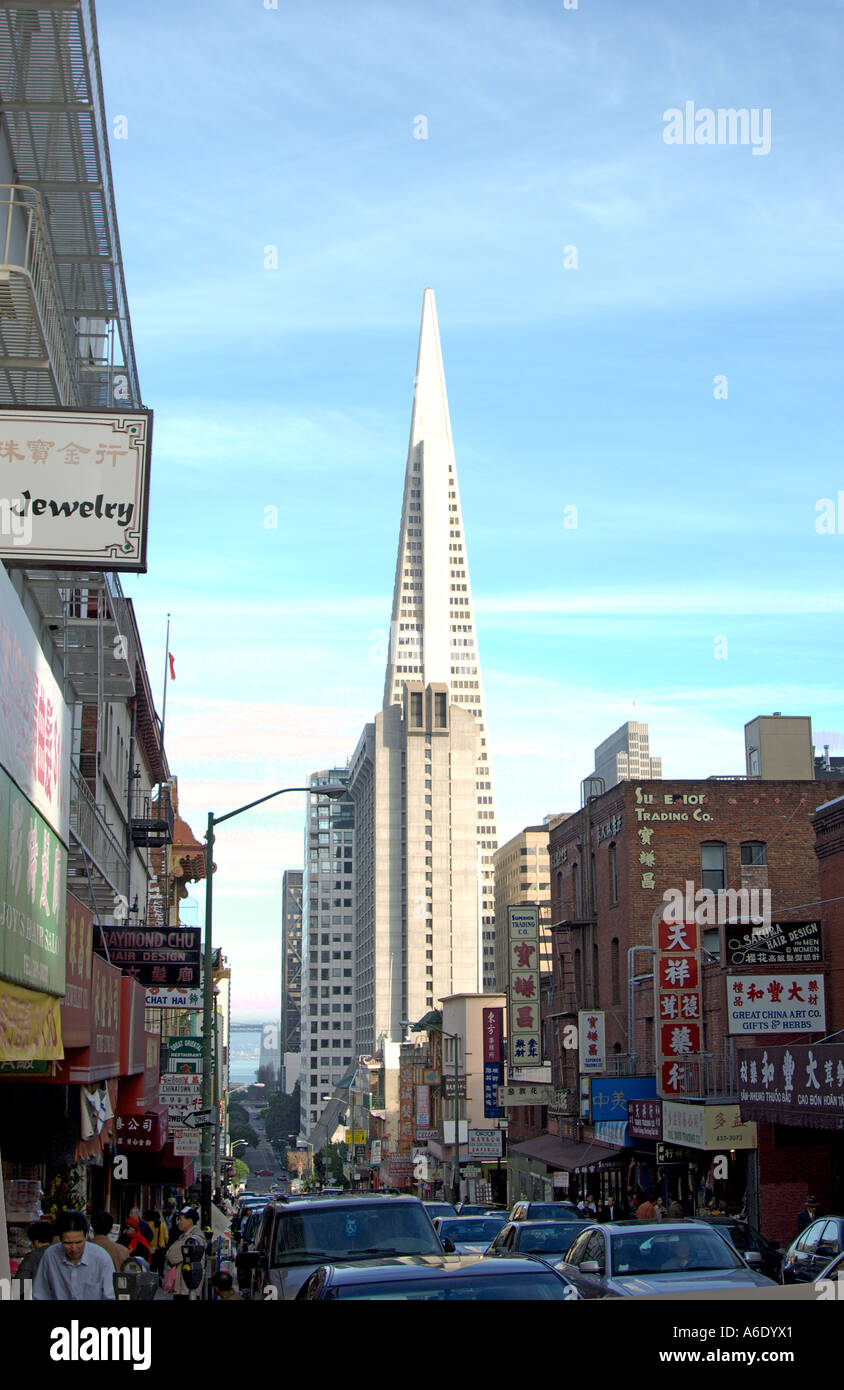 Pyramiden Sie-Gebäude in der Innenstadt von San Francisco aus Chinatown Stockfoto