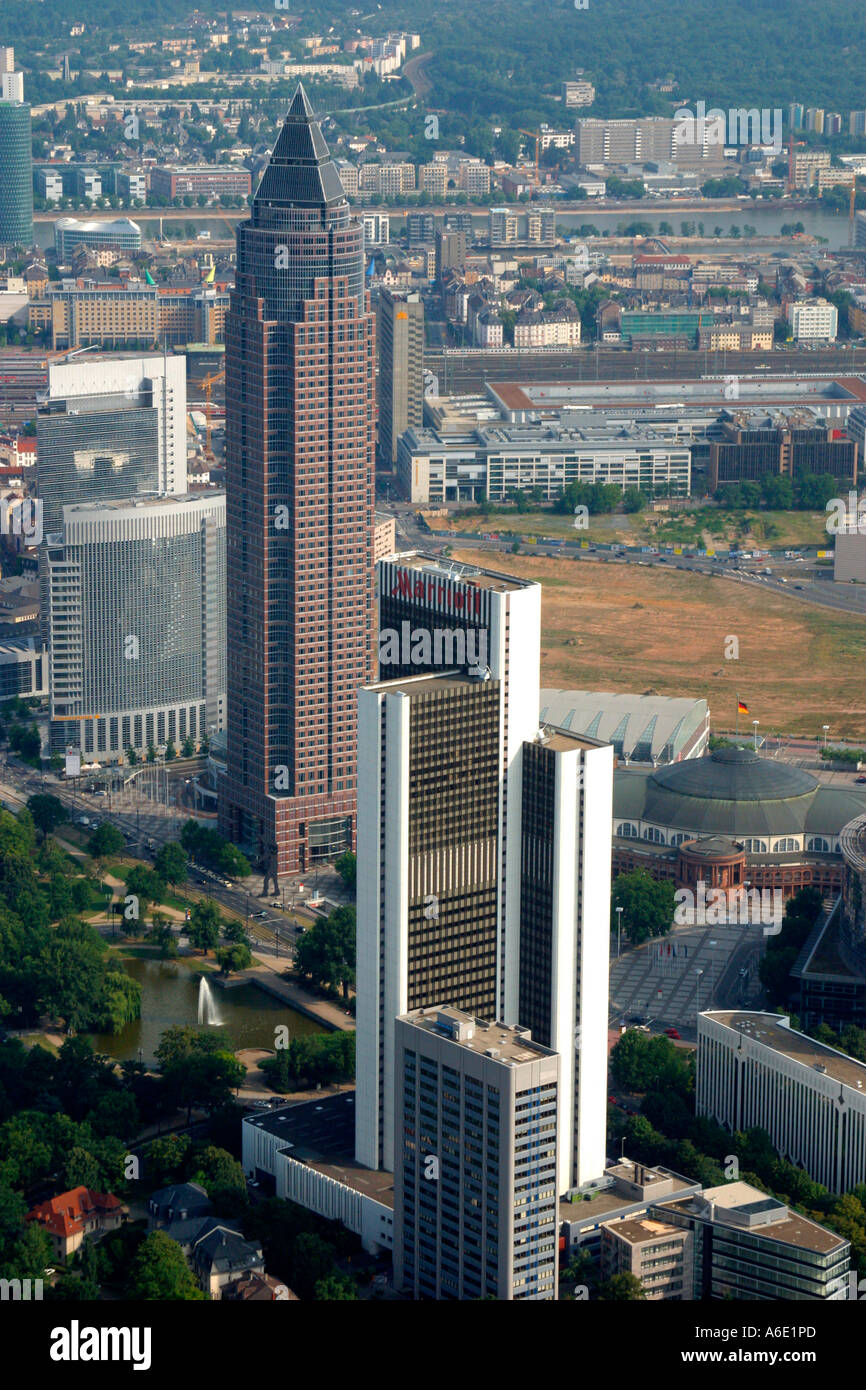 DEU, Deutschland Skyiline Frankfurt aus der Luft von Westen, Achse Marriott, Messe Turm, Kastor Pollux Stockfoto