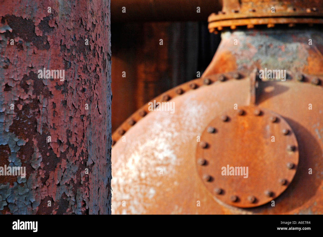 Rostiges Eisen Kessel auf dem Gelaende der ehemaligen Kokerei Hansa, Westfaelisches Industriemuseum Stockfoto
