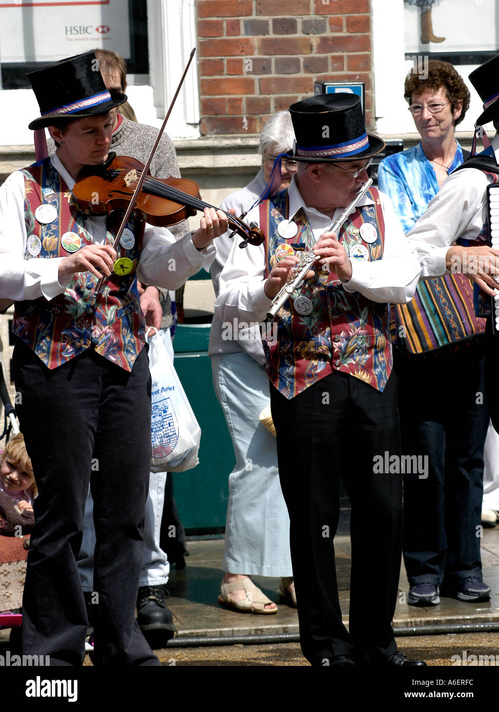 Land-Volksmusik-Band auf dem Dorset Folk Festival. Stockfoto