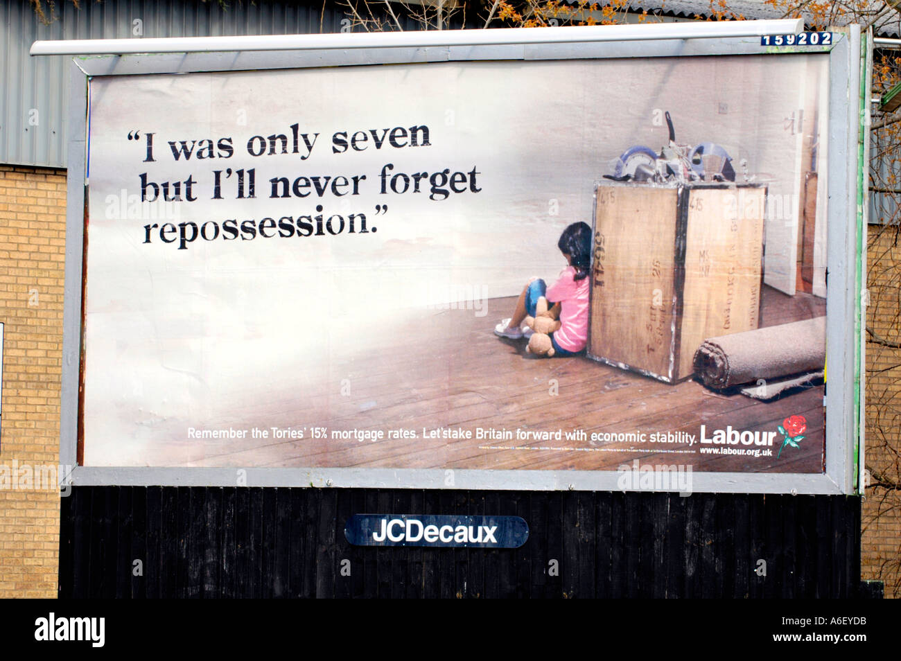 Labour Party Rücknahme Wahlplakat JCDecaux Billboard bauseits in Cardiff South Wales UK Stockfoto