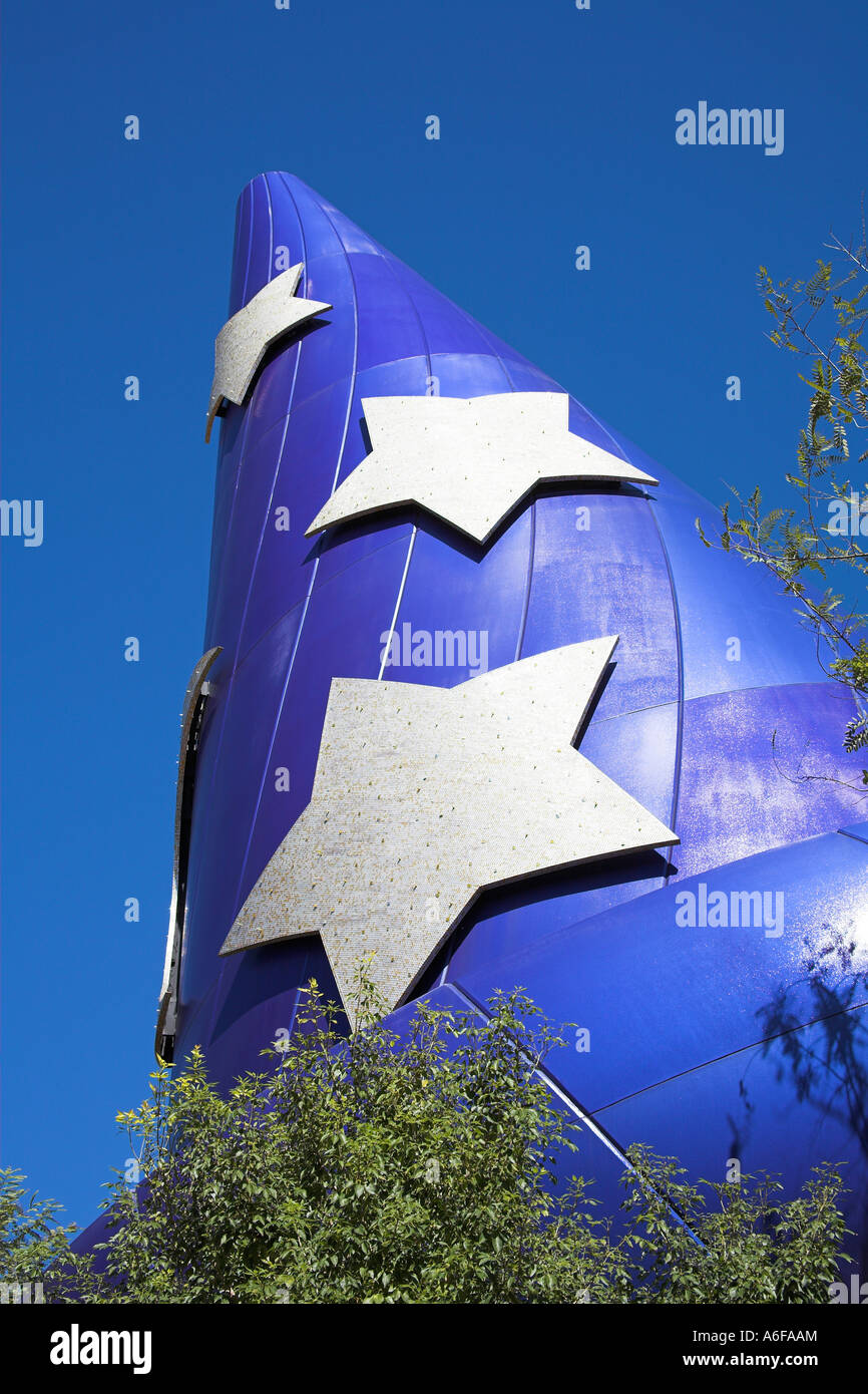 Großes Modell des blauen Spitzen Hut, Hollywood Boulevard, Disney MGM Studios, Disney World, Orlando, Florida, USA Stockfoto