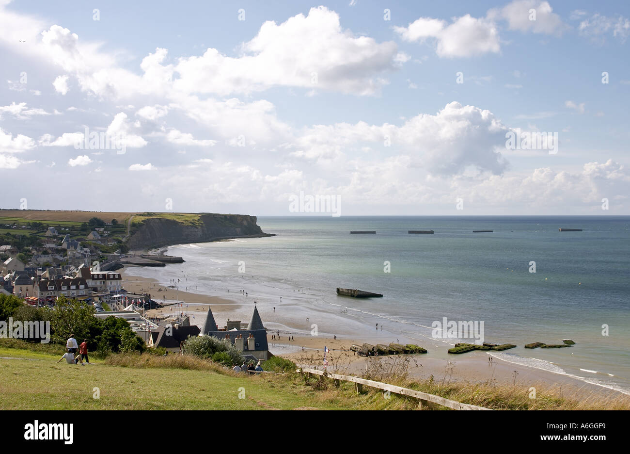 Ruinen von Mulberry-Häfen in der Nähe von Arromanches Normandie Normandie Frankreich Stockfoto