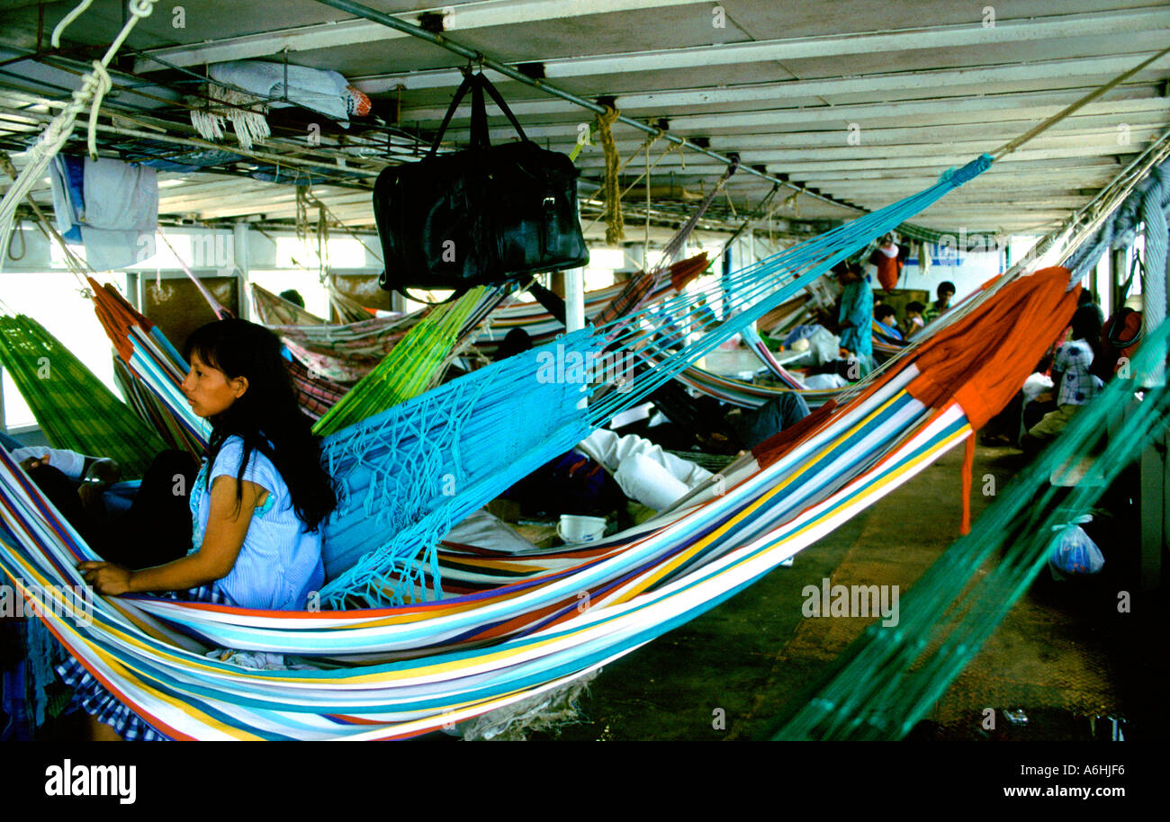 Hammocks.Passenger Deck. Frachtschiff. Amazon River.Near Iquitos.Peru Stockfoto