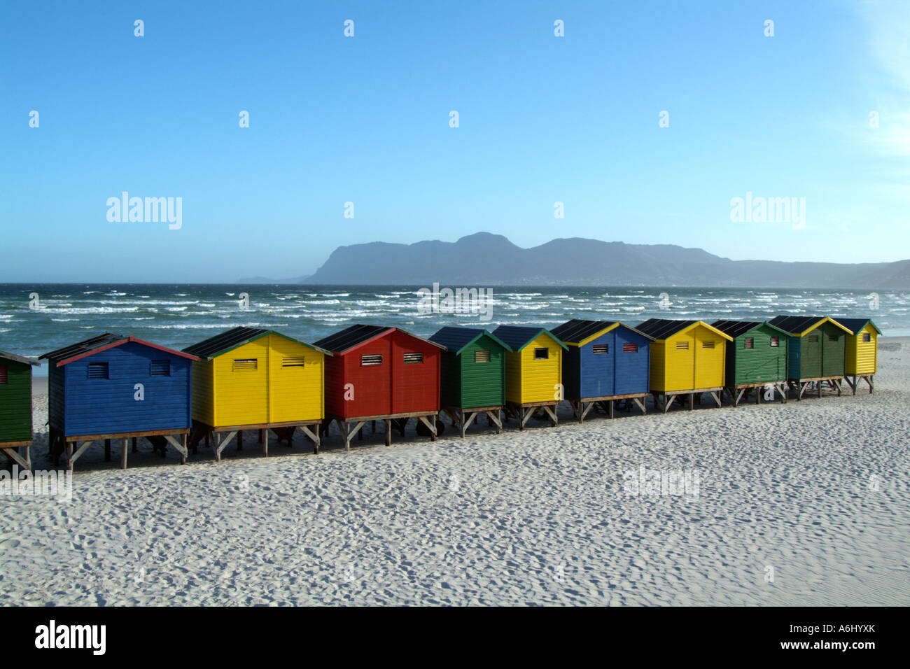 Strandhütten in Badeort Muizenberg western Cape Südafrika RSA Stockfoto