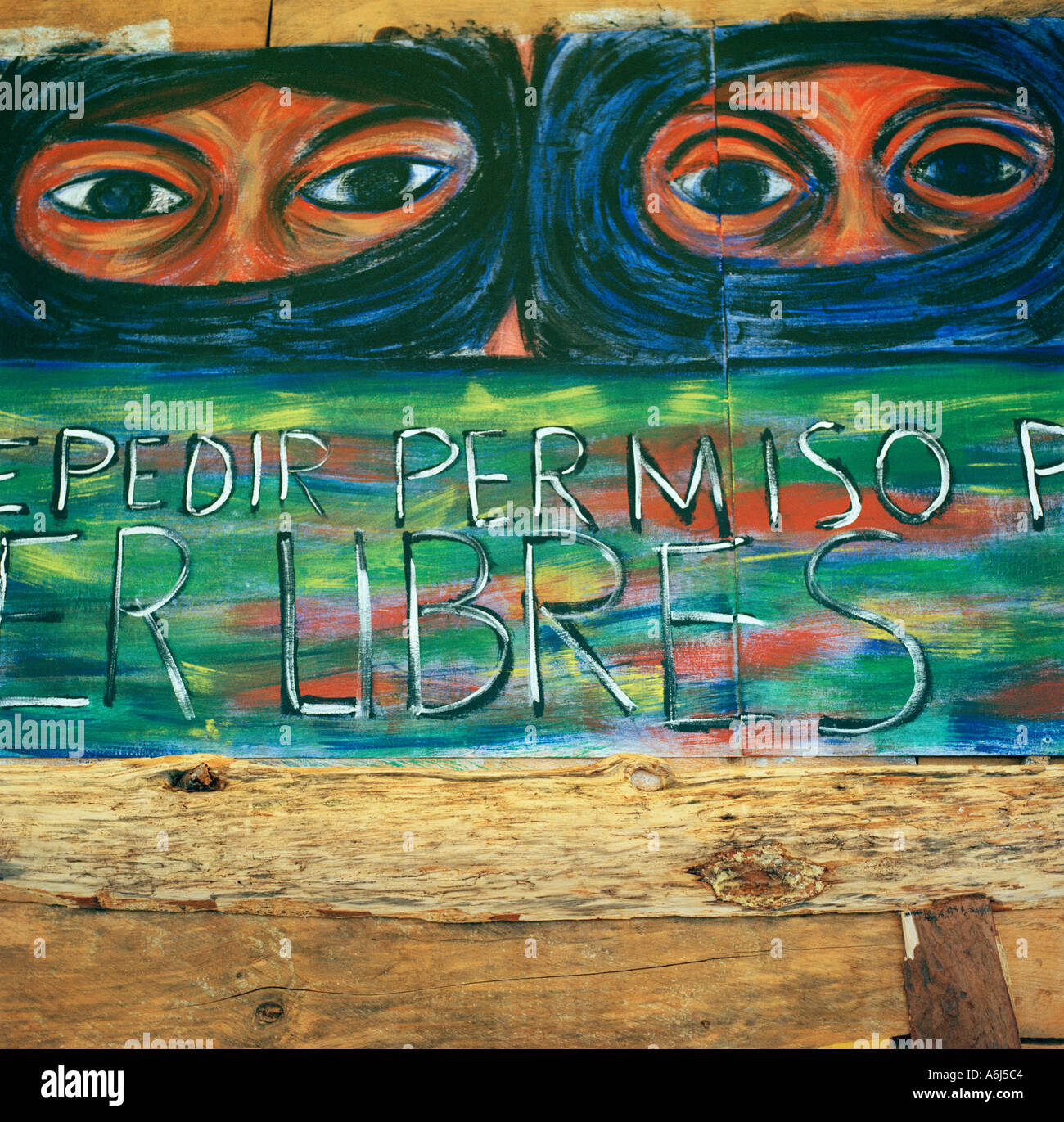 Terrorismus-Graffiti in San Cristobal De Las Casas in Chiapas in Mexiko in Mittel-und Lateinamerika Stockfoto