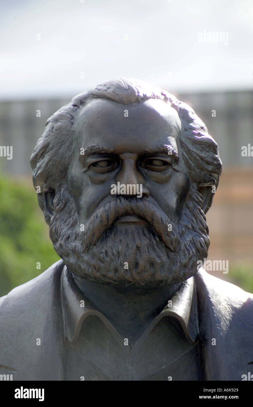 Berlin Marx Engels Skulptur Ostseite der Palast der Republik Stockfoto