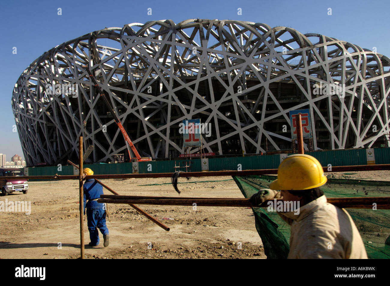 Baustelle des Nationalstadions bekannt als das Vogelnest für die Beijing Olympischen Spiele 2008 in Peking Stockfoto