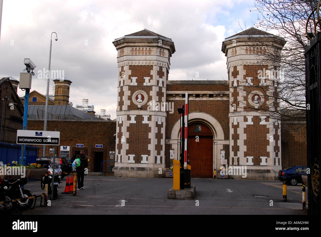 Wormwood Scrubs Prison London Stockfotos & Wormwood Scrubs Prison