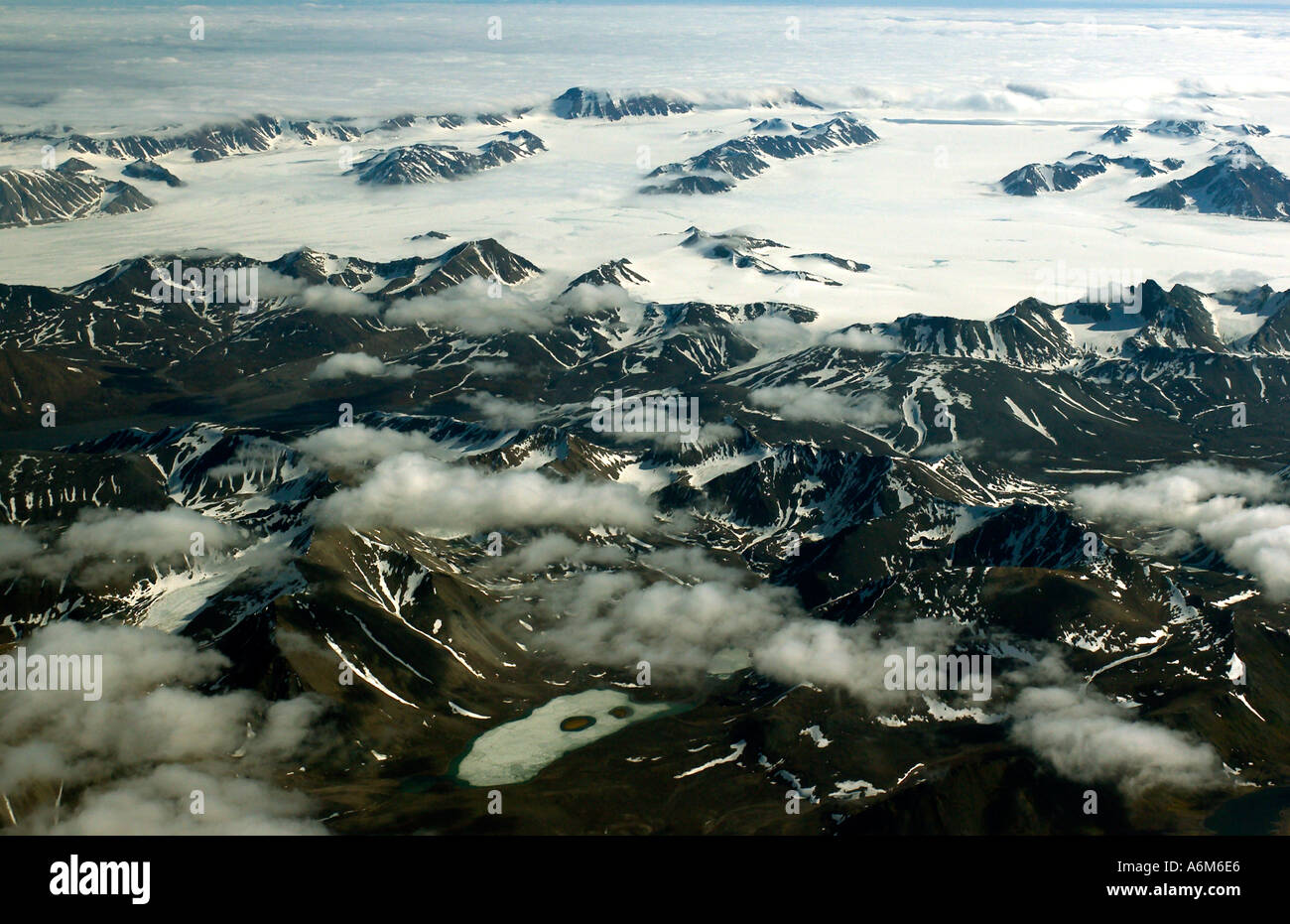 Norwegen SPITZBERGEN SVALBARD Luftaufnahmen von Ice Age Landschaft Juli Stockfoto