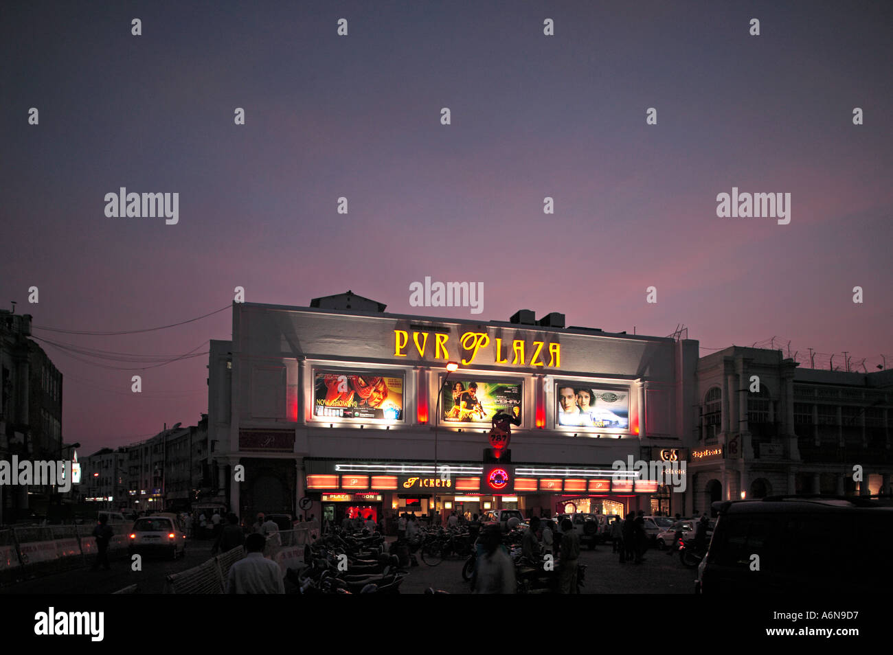 Plaza Cinema Connaught Place New Delhi Indien Stockfoto