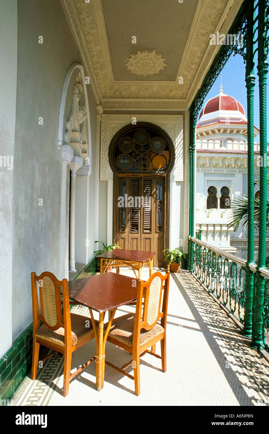 Blick entlang der Balkon im Palacio de Valle Cienfuegos Kuba Karibik Mittelamerika Stockfoto