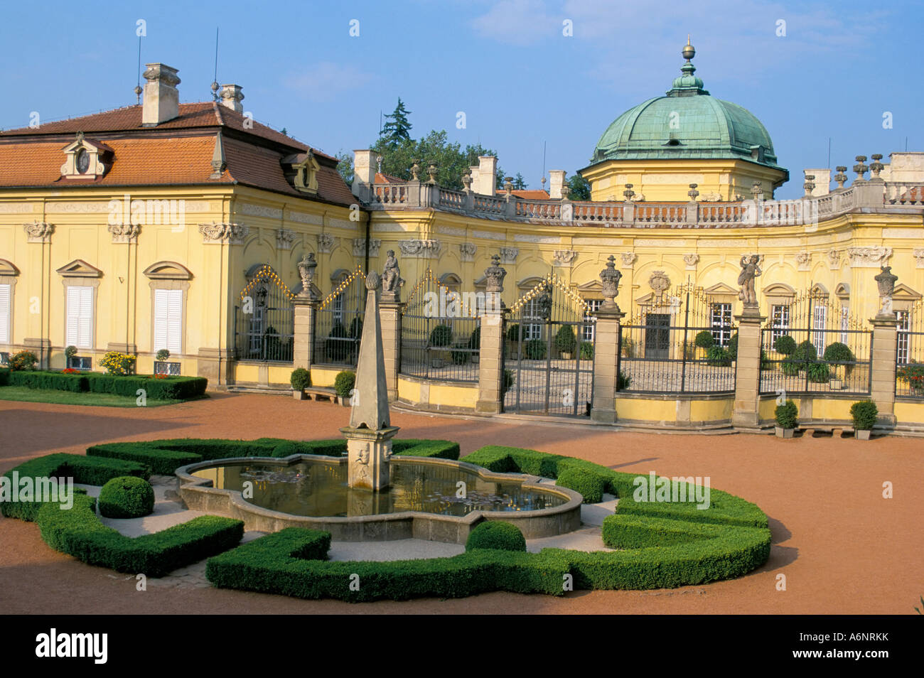 Schloss aus dem 18. Jahrhundert Buchlovice Süd Mähren Tschechien Europa Stockfoto