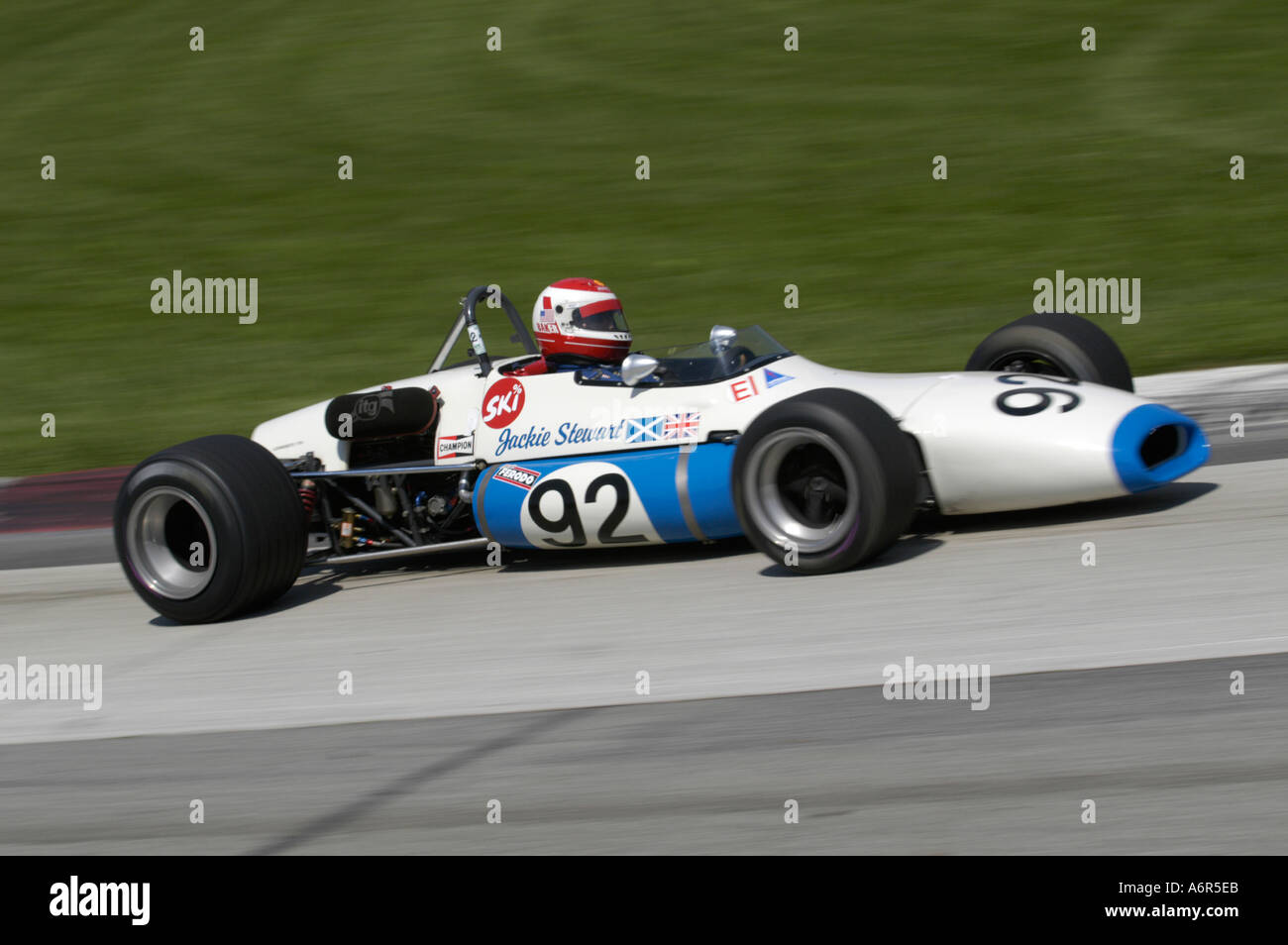 Bob Baker Rennen seine 1970 Brabham BT30 SVRA Sprint Oldtimer Grand Prix auf der Mid Ohio Sportwagen Kurs 2004 Stockfoto
