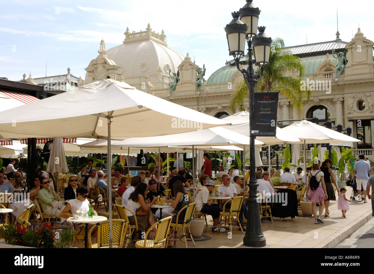 Monaco, Monte Carlo, Place du Casino, Cafe de Paris Stockfoto