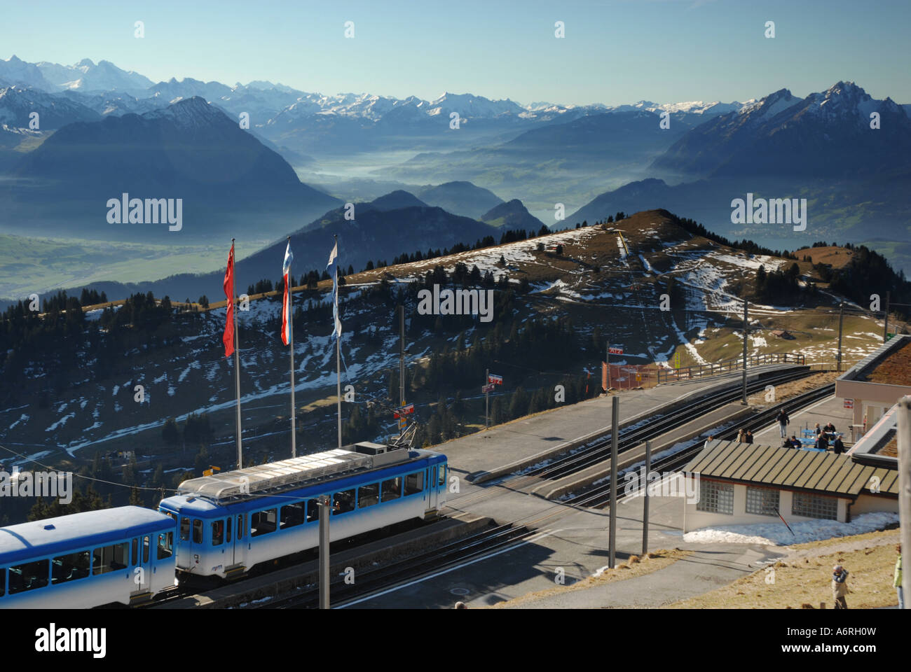 Oben auf den Berg Rigi Wit Coqrail Bahnhof Stockfoto