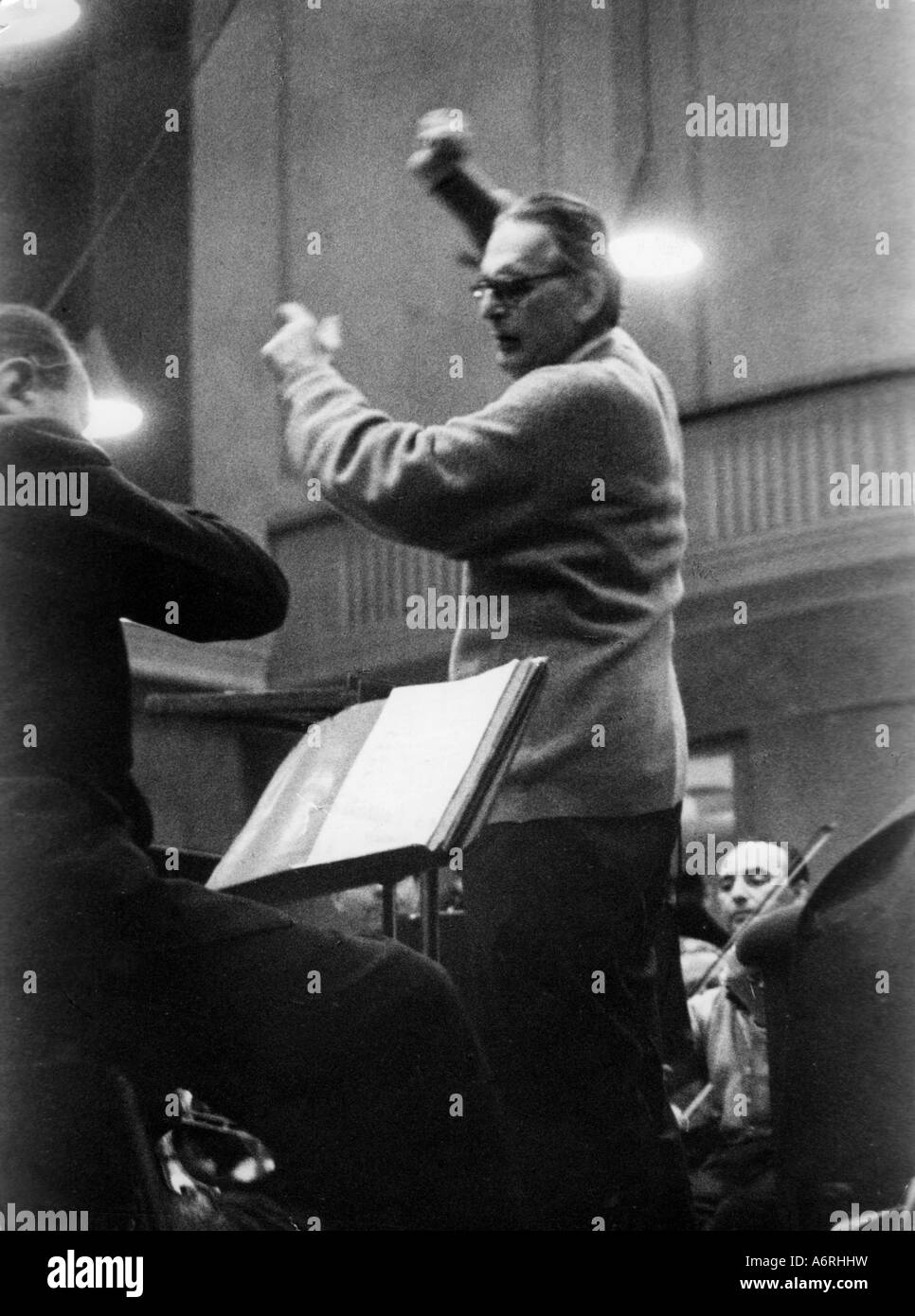 Klemperer, Otto, 14.5.1885 - 6.7.1973, deutscher Dirigent & Komponist, dirigieren, Orchester des Bayerischen Broadcastng, München 15 Stockfoto