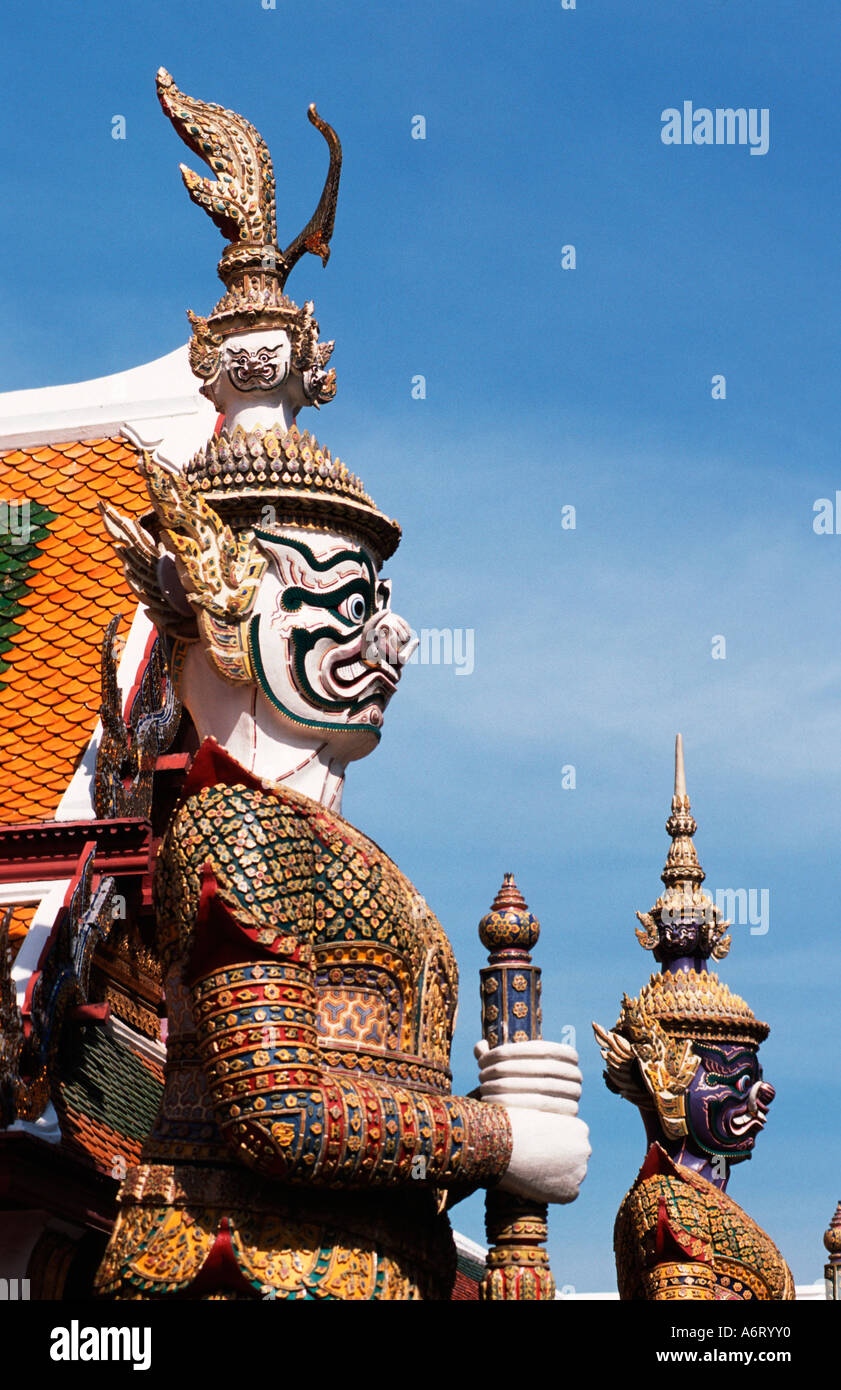 Thailand-Bangkok-Statue eines Dämons Yaksha Wat Pra Keo Stockfoto