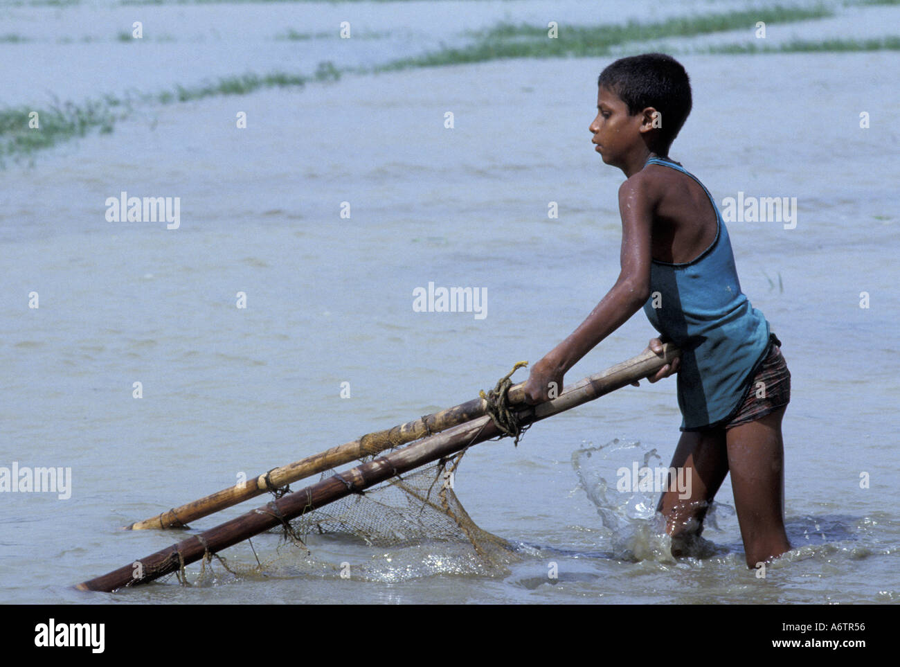 Asien, Bangladesch ein junger junge in zentralen Bangladesch