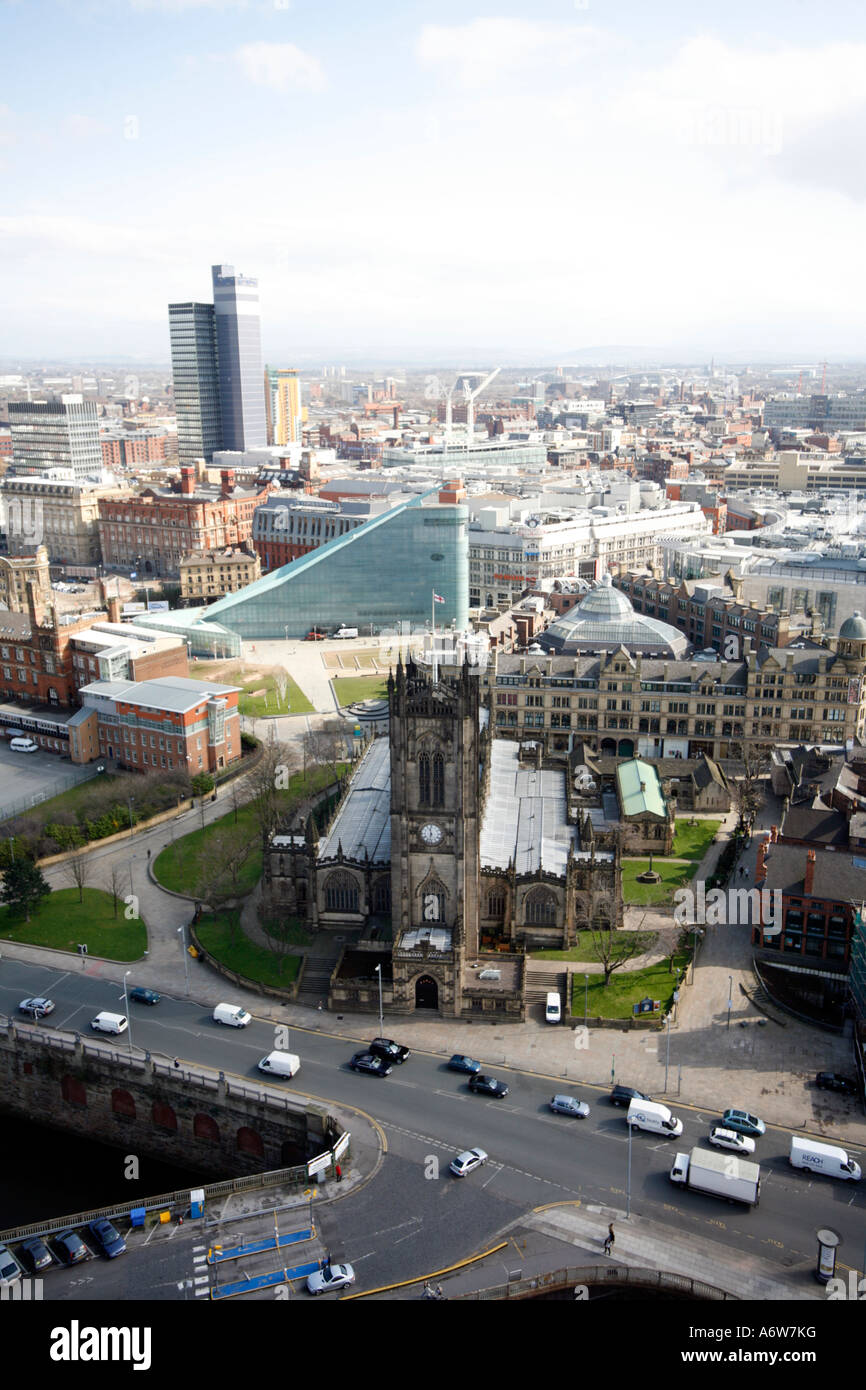 Luftbild von Manchester Kathedrale und Stadtzentrum mit GUS-Gebäude Stockfoto